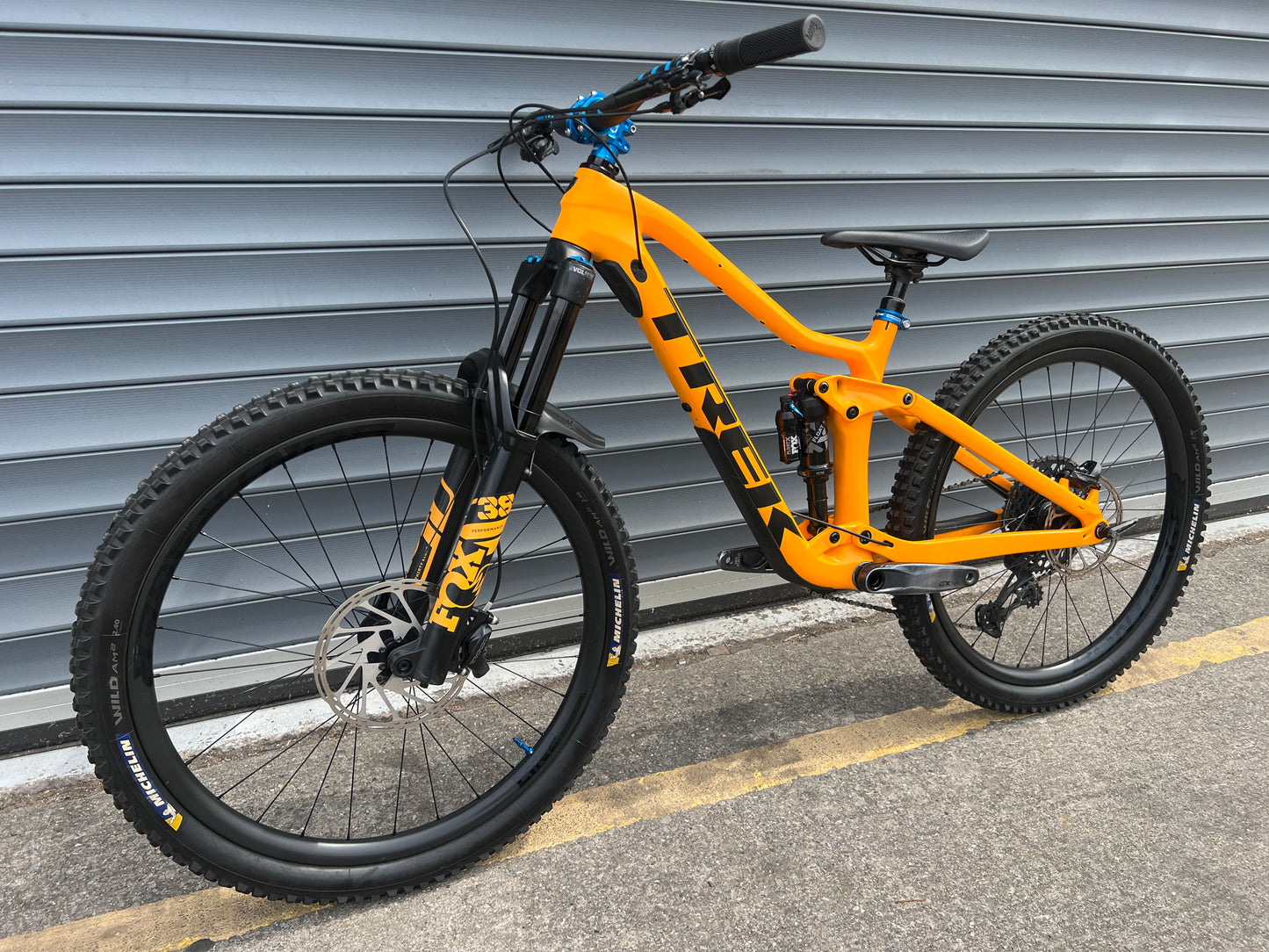 2022 TREK REMEDY 9.8 CARBON | RRP £5850