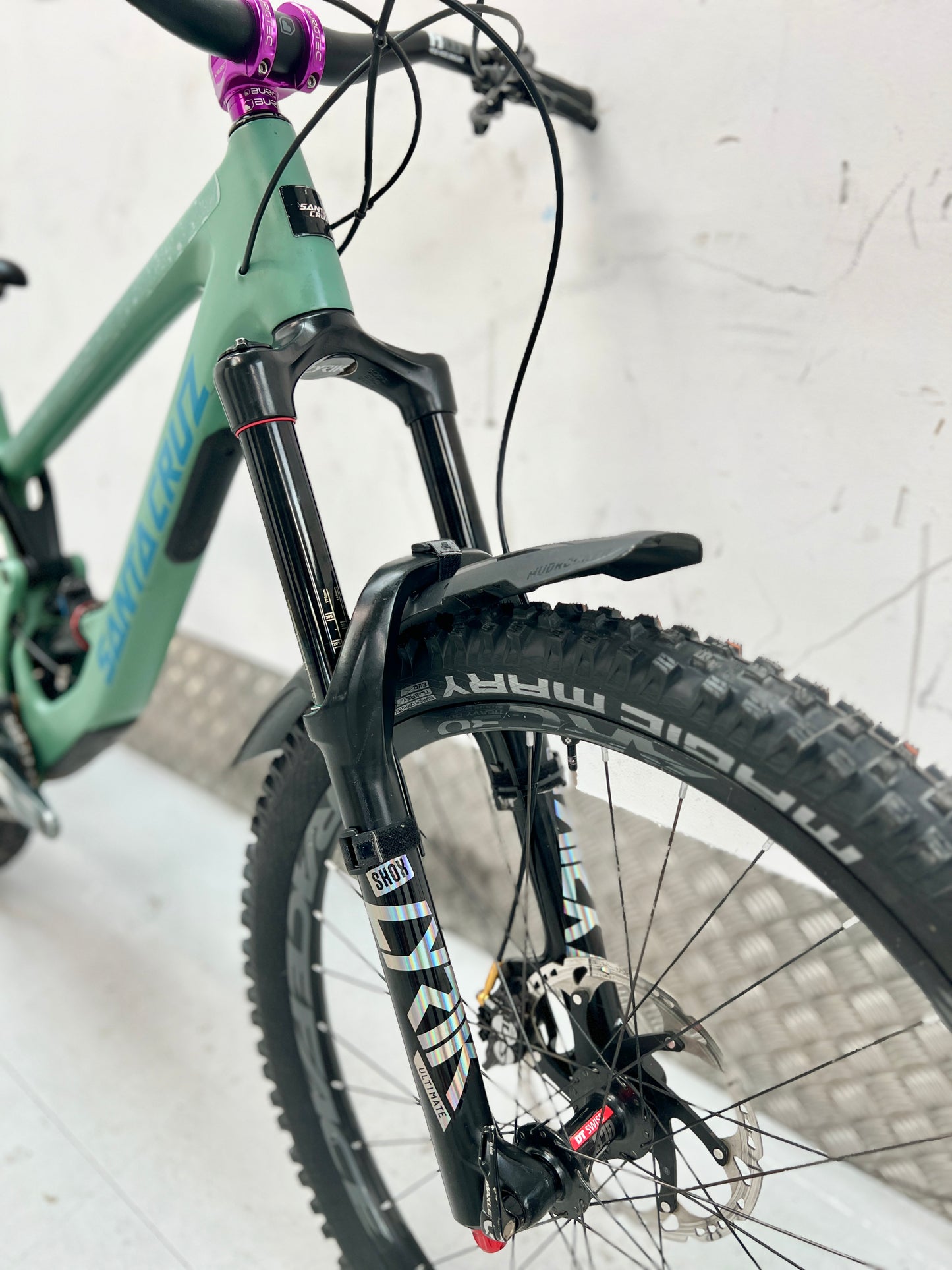 2022 SANTA CRUZ BRONSON C | RRP £7000