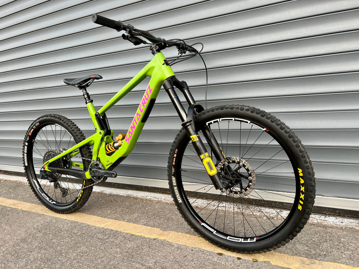 2022 SANTA CRUZ NOMAD CC V5 | RRP £8000