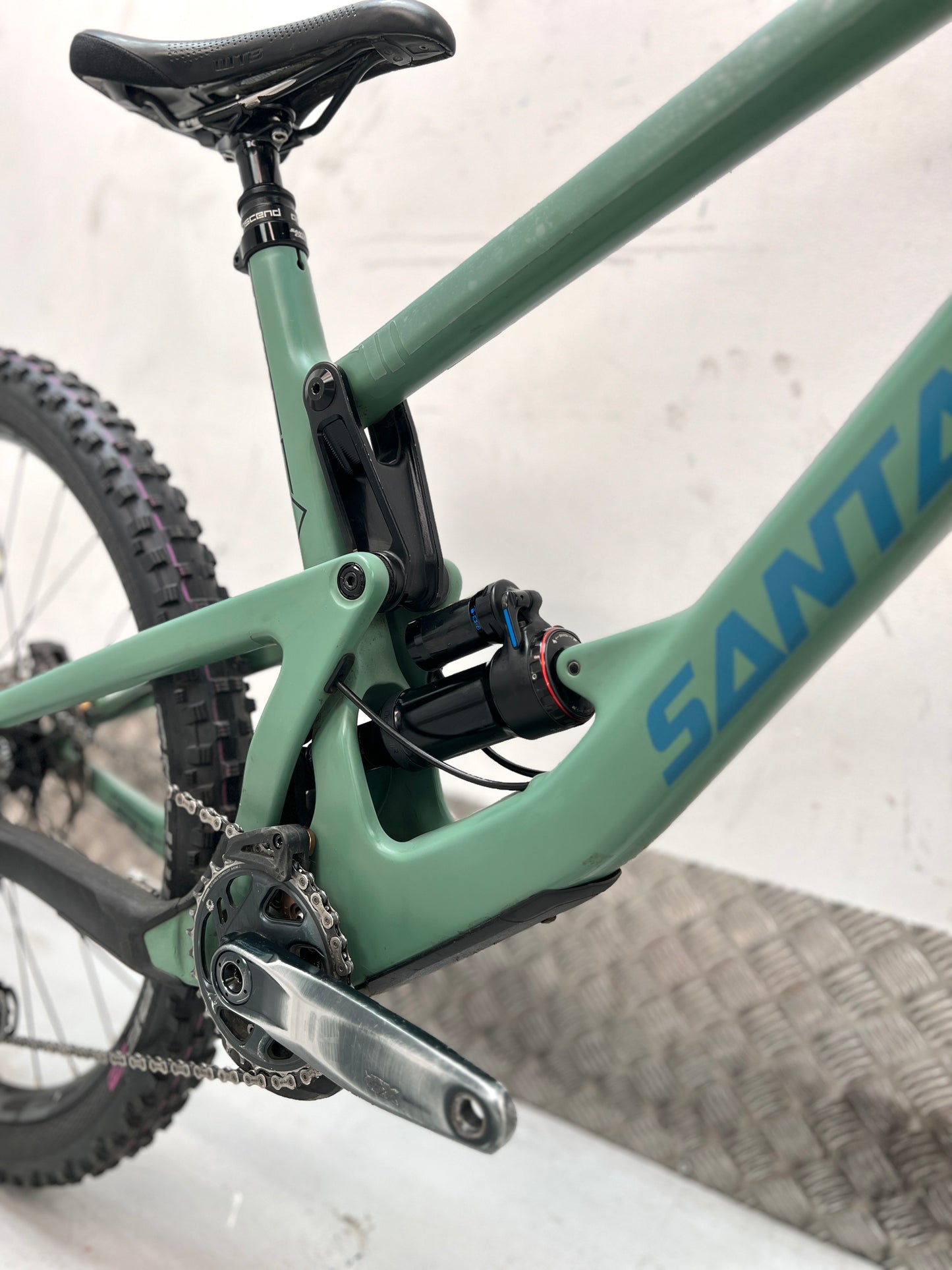 2022 SANTA CRUZ BRONSON C | RRP £7000