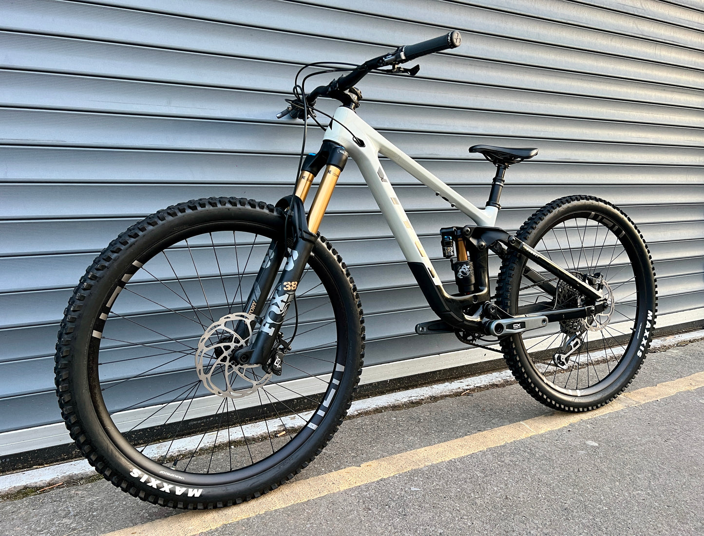 2024 VITUS SOMMET CRX 290 | RRP £4600