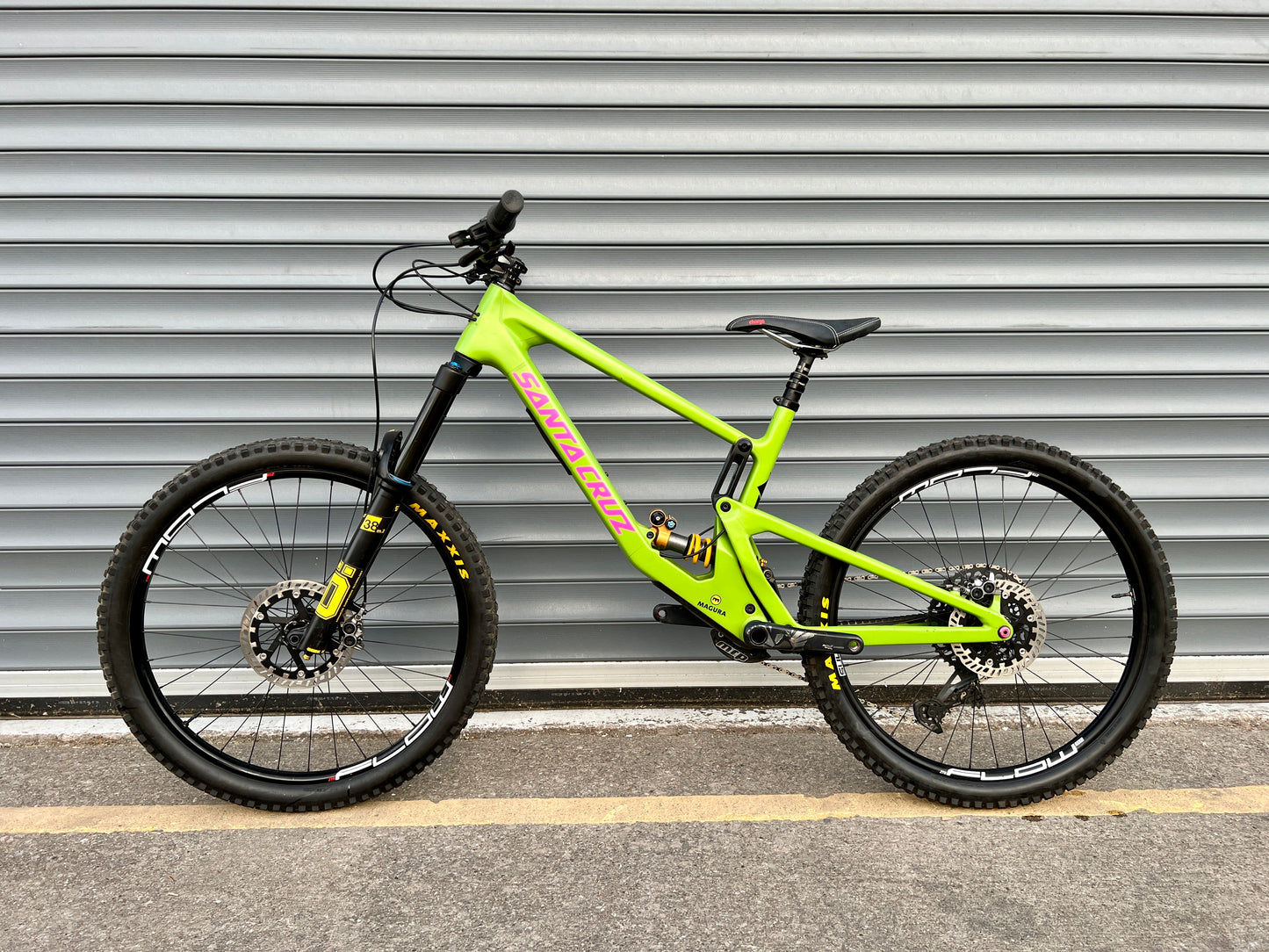 2022 SANTA CRUZ NOMAD CC V5 | RRP £8000