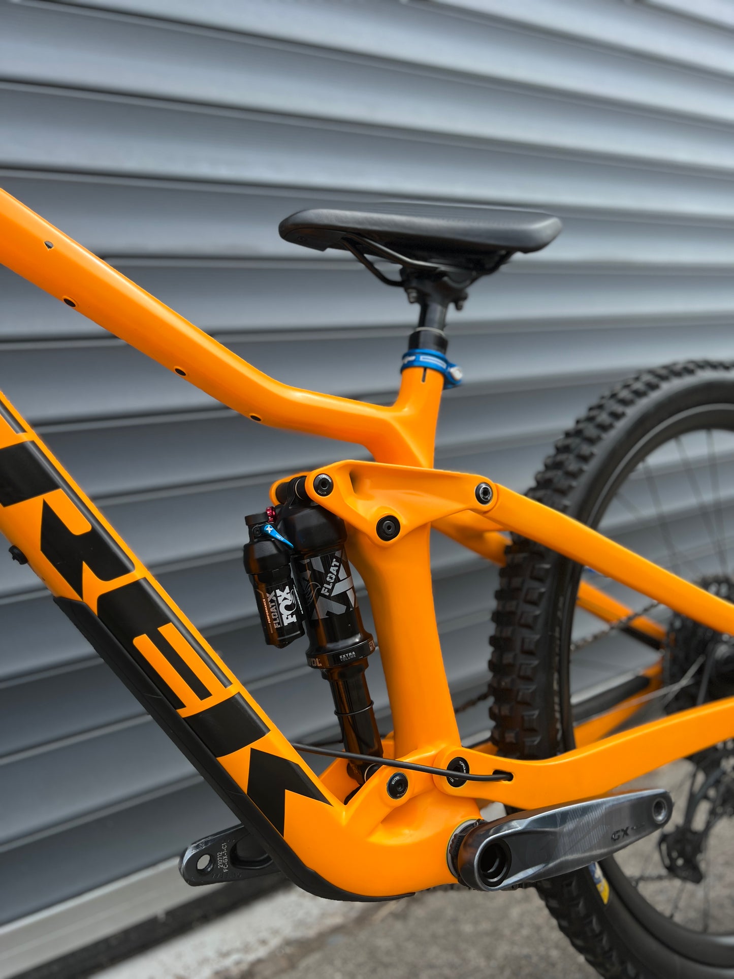 2022 TREK REMEDY 9.8 CARBON | RRP £5850