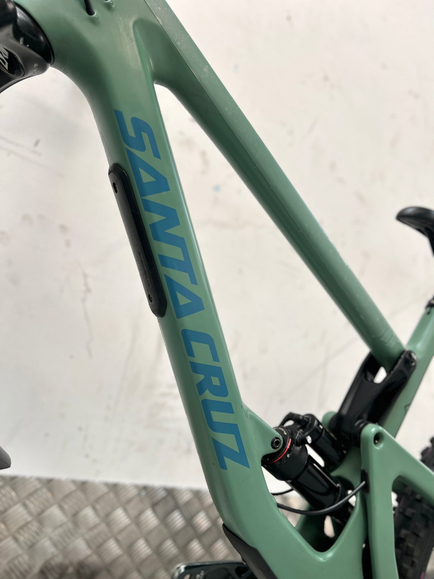 2022 SANTA CRUZ BRONSON C | RRP £7000