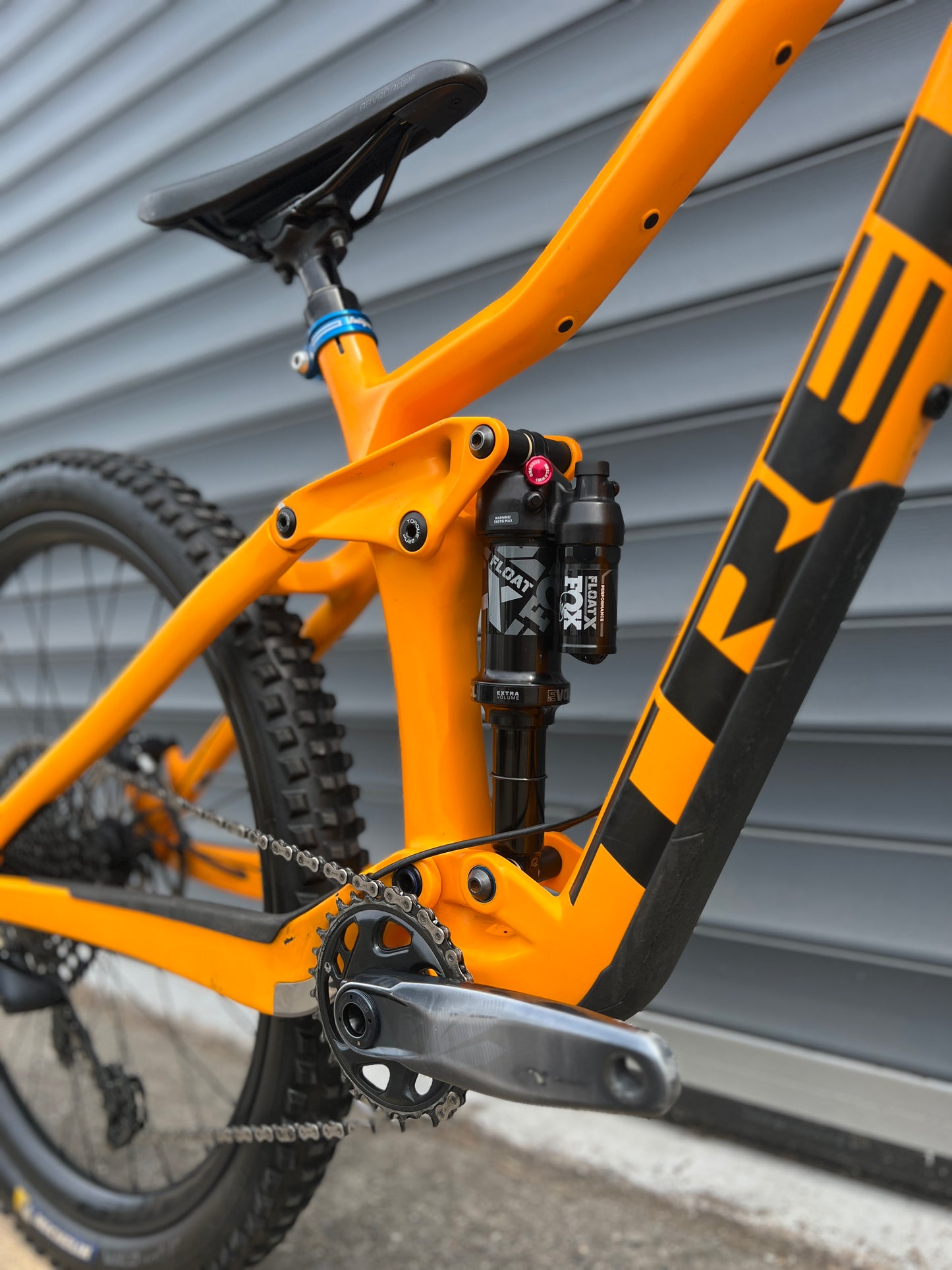 2022 TREK REMEDY 9.8 CARBON | RRP £5850