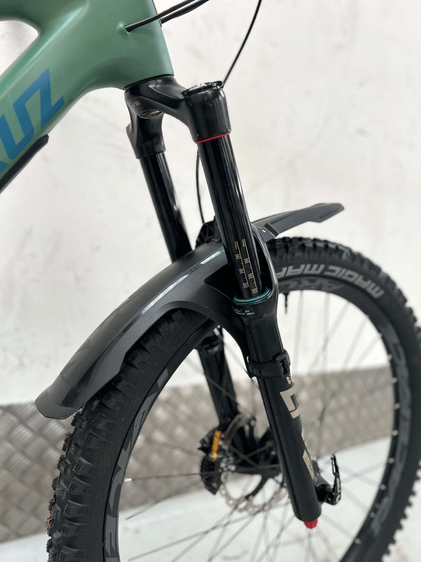 2022 SANTA CRUZ BRONSON C | RRP £7000