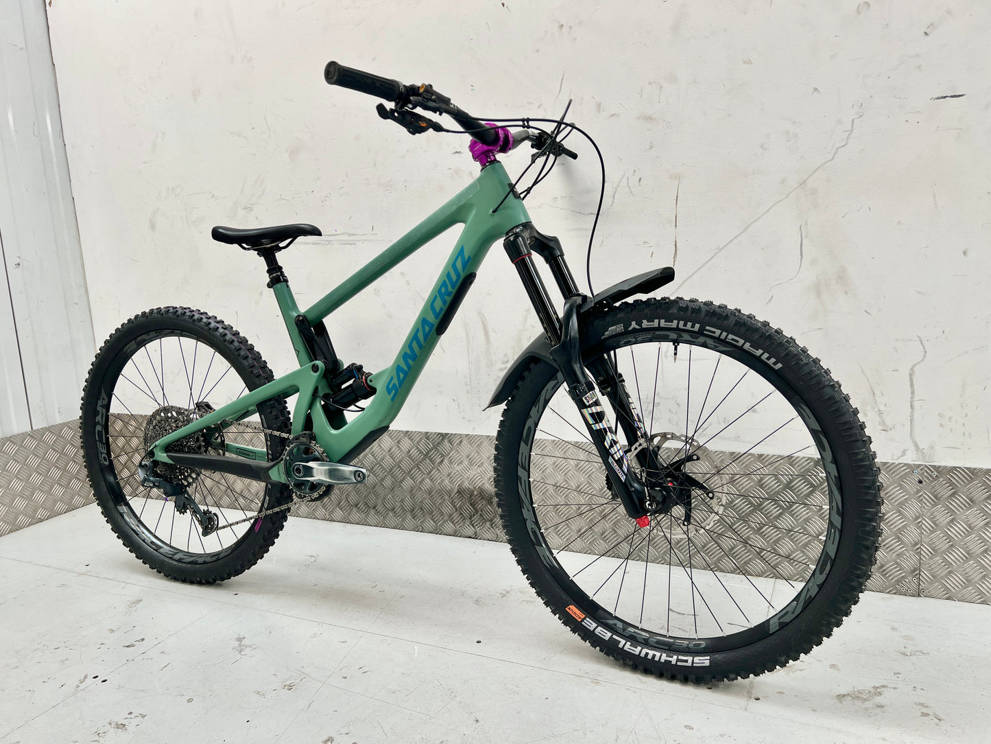 2022 SANTA CRUZ BRONSON C | RRP £7000