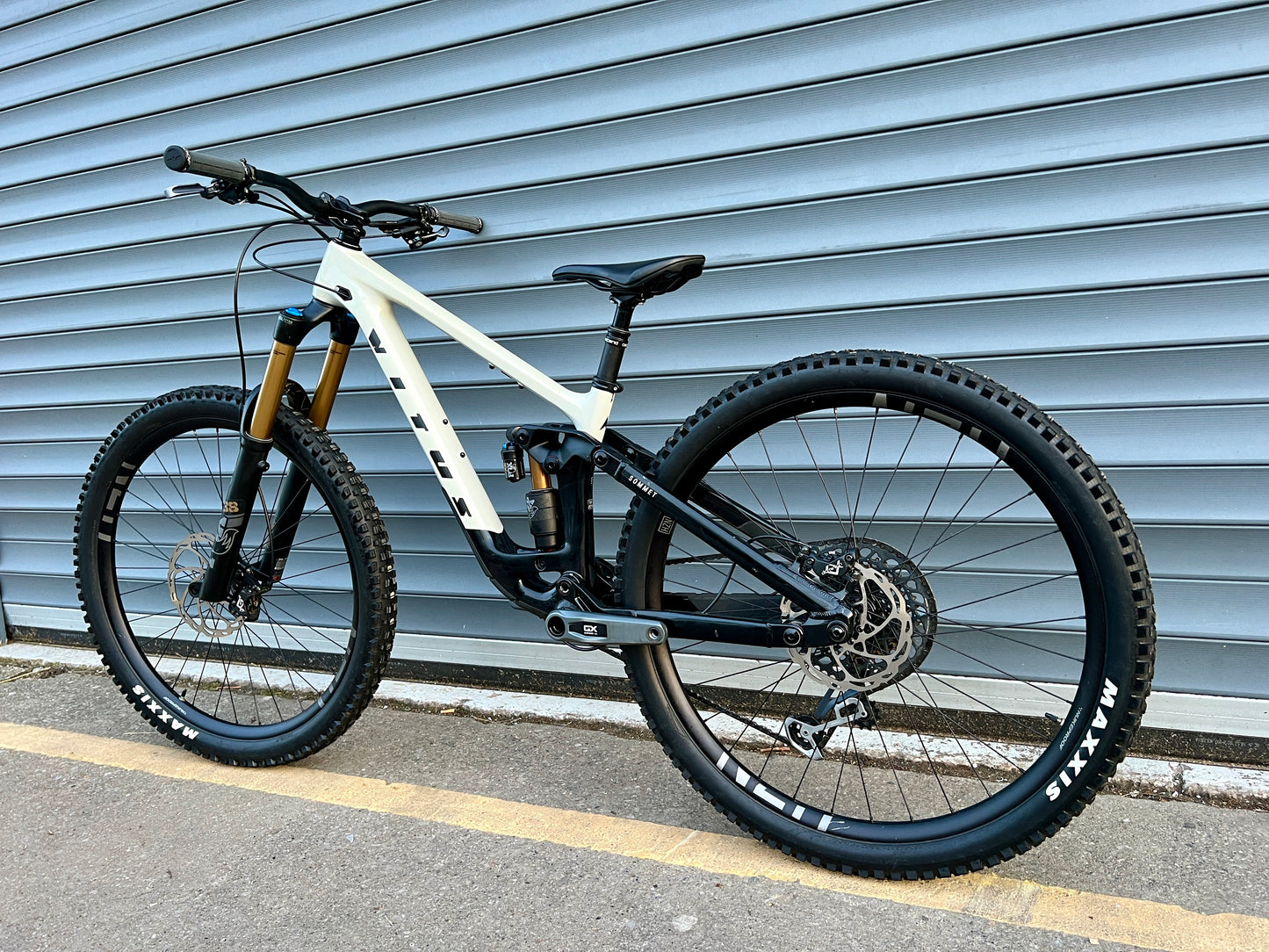 2024 VITUS SOMMET CRX 290 | RRP £4600