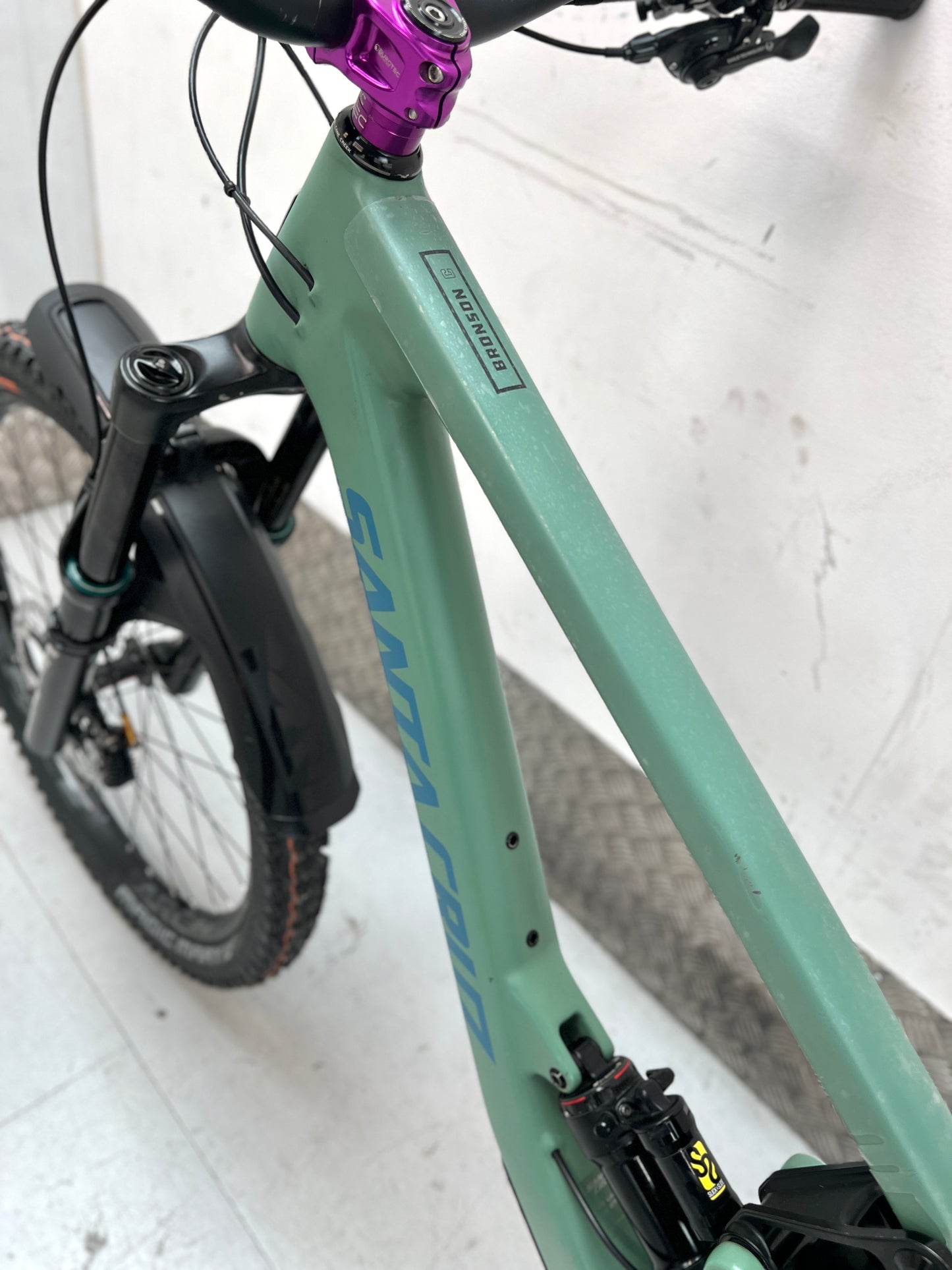 2022 SANTA CRUZ BRONSON C | RRP £7000