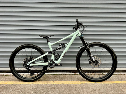 2023 SPECIALIZED STATUS 160 | RRP £3200