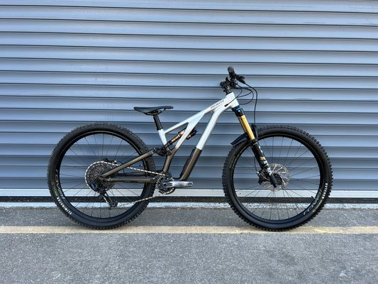 2023 SPECIALIZED STUMPJUMPER EVO ELITE ALLOY | RRP £5800