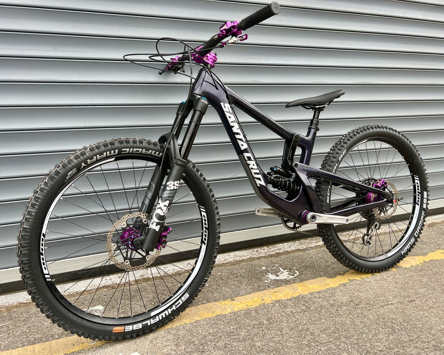 2019 SANTA CRUZ NOMAD C - FULL CUSTOM ONE OFF | RRP £7500