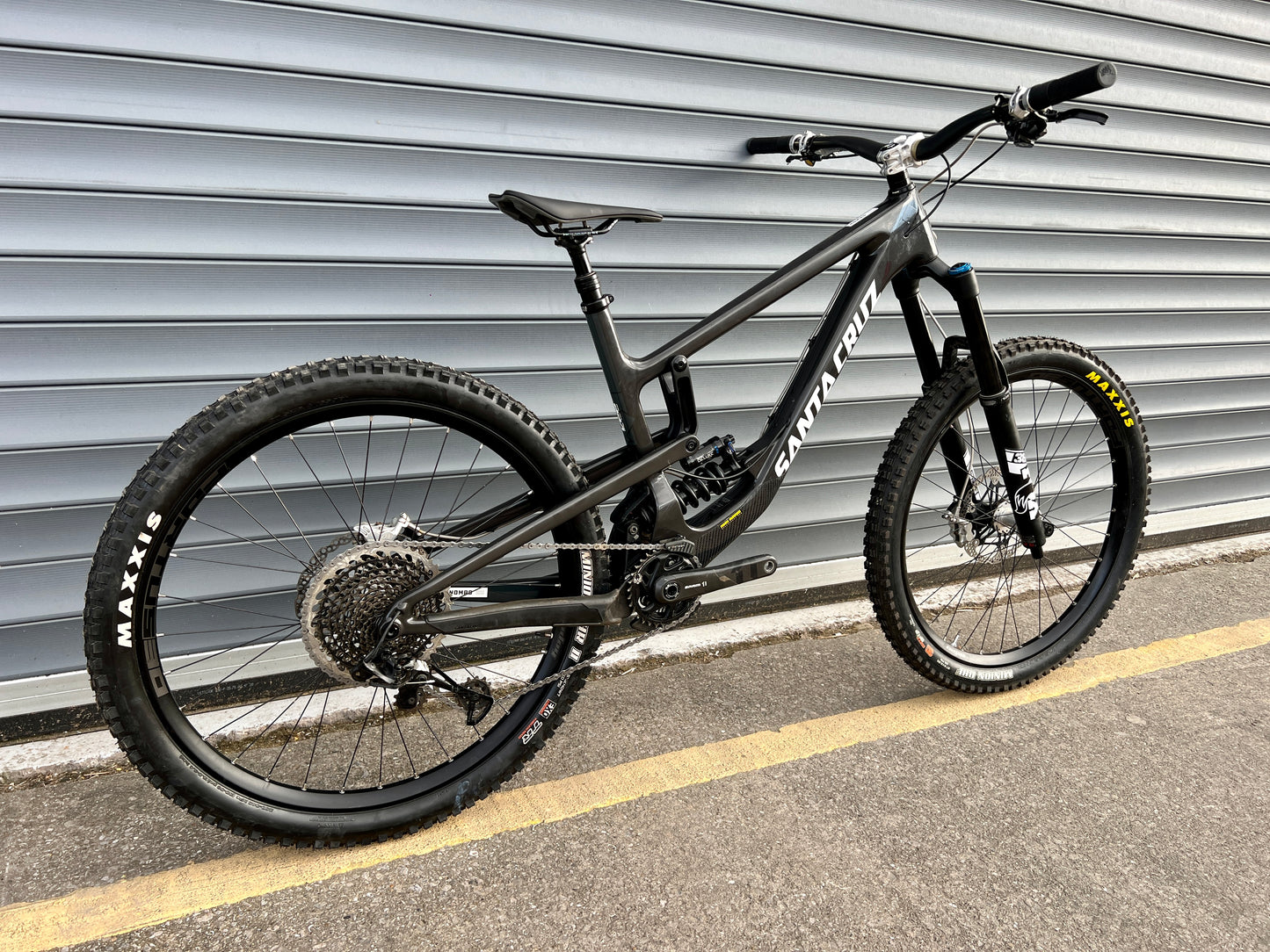 2019 SANTA CRUZ NOMAD V4 CC | RRP £8000