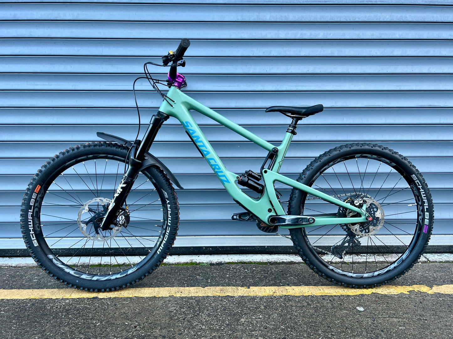 2022 SANTA CRUZ BRONSON C | RRP £7000