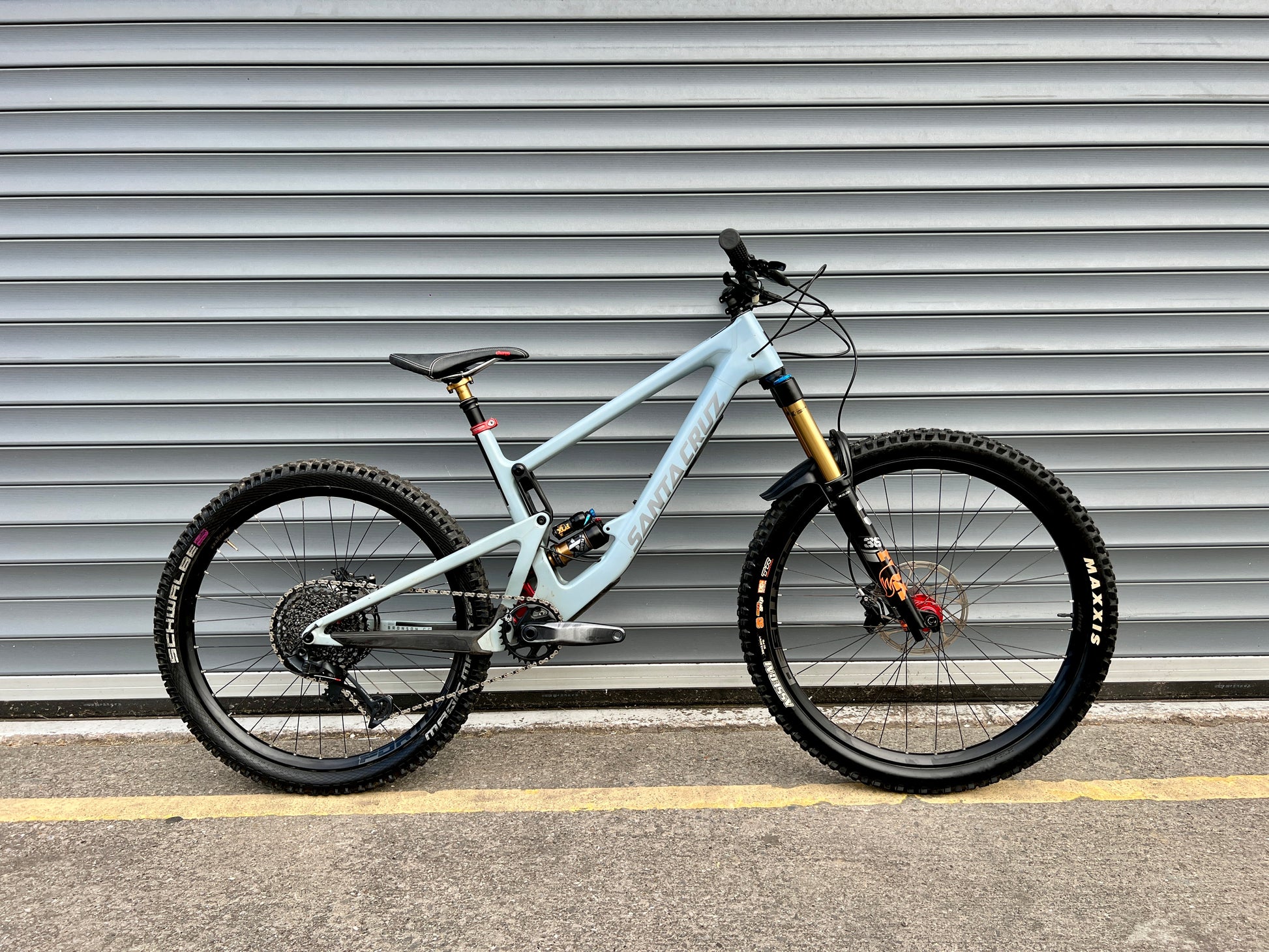 2021 SANTA CRUZ BRONSON CC 'MX' RRP £8000 - Main Image