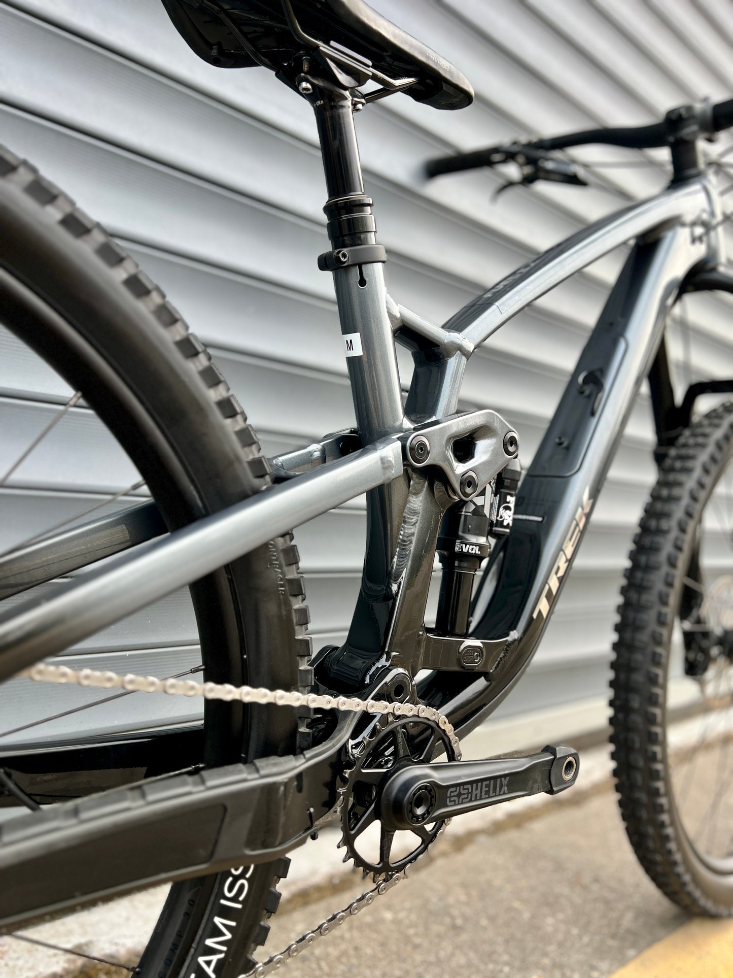 2024 TREK FUEL EX 8 - GEN 6 | RRP £3700
