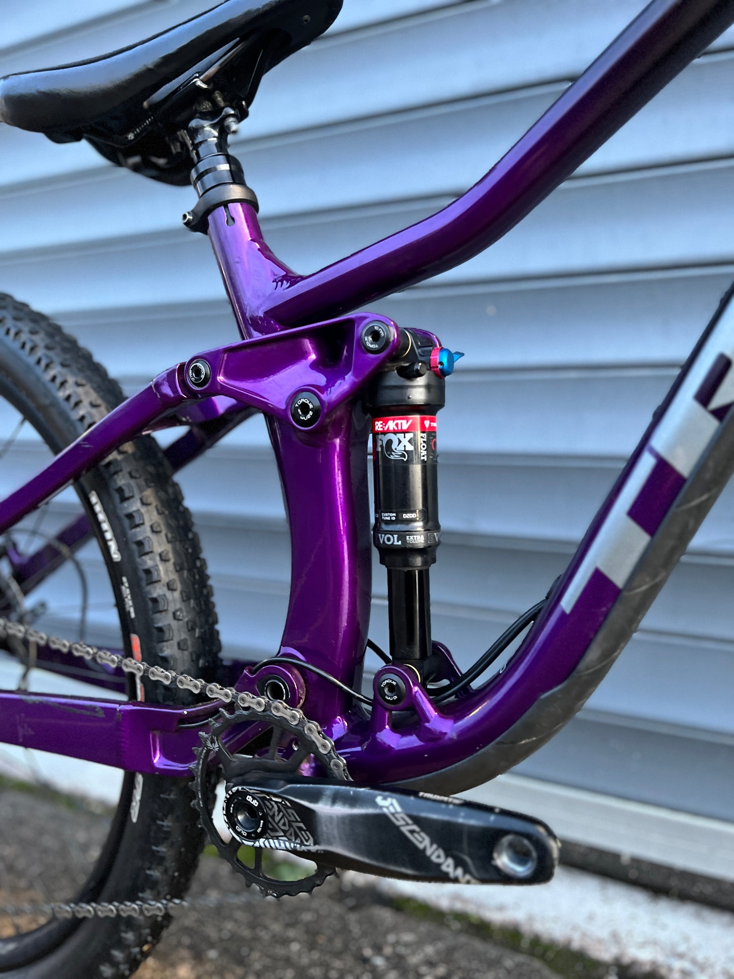 2022 TREK FUEL EX8 GEN 5 | RRP £3250