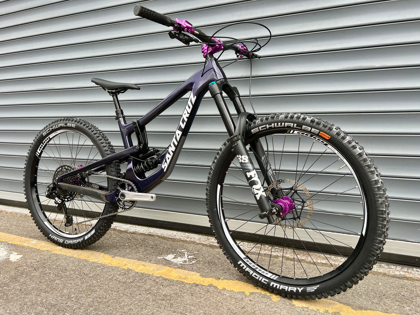 2019 SANTA CRUZ NOMAD C - FULL CUSTOM ONE OFF | RRP £7500