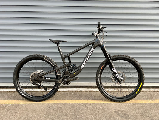 2019 SANTA CRUZ NOMAD V4 CC | RRP £8000