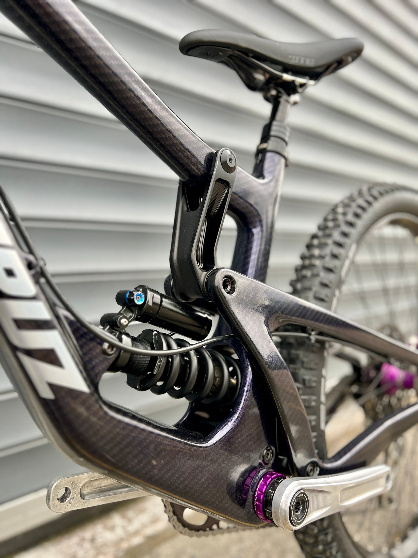 2019 SANTA CRUZ NOMAD C - FULL CUSTOM ONE OFF | RRP £7500