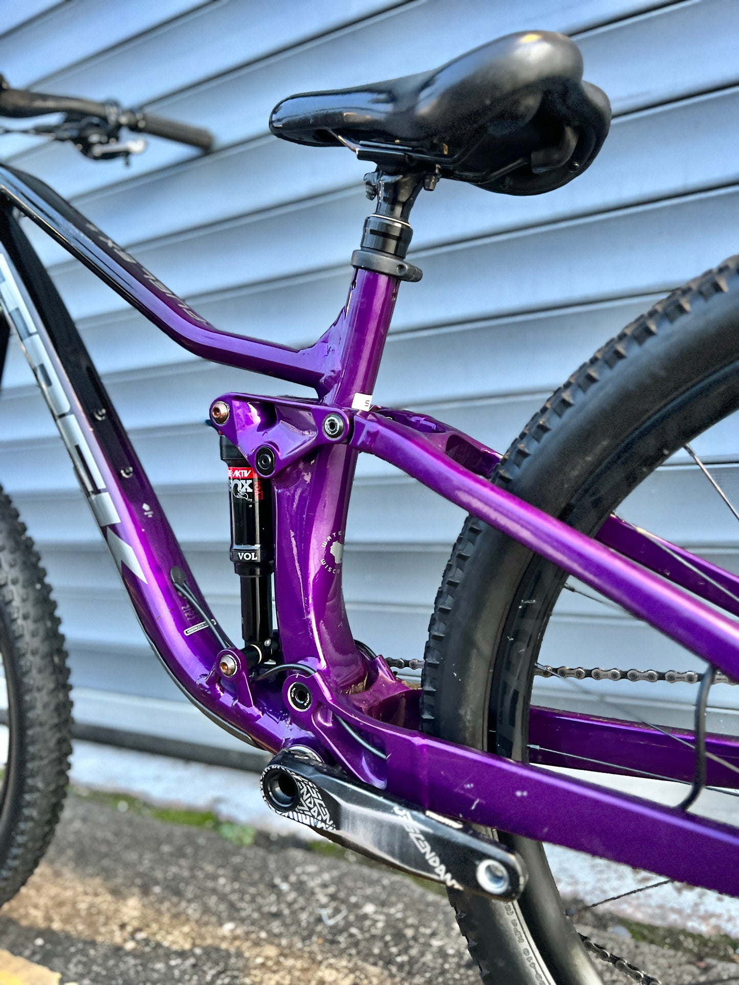 2022 TREK FUEL EX8 GEN 5 | RRP £3250