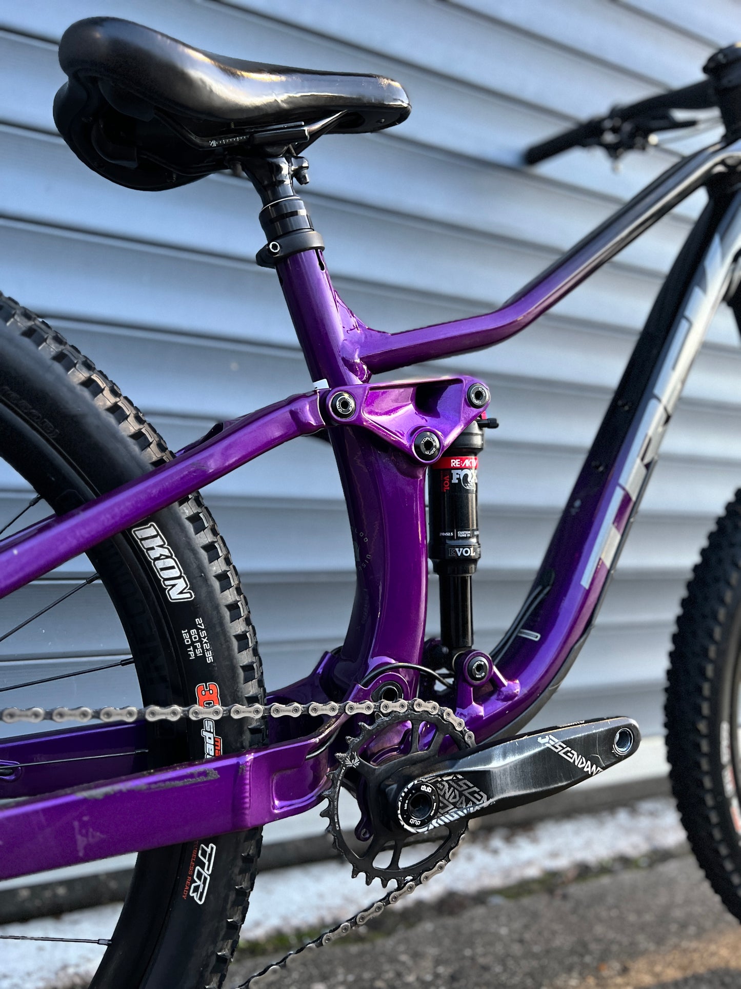 2022 TREK FUEL EX8 GEN 5 | RRP £3250