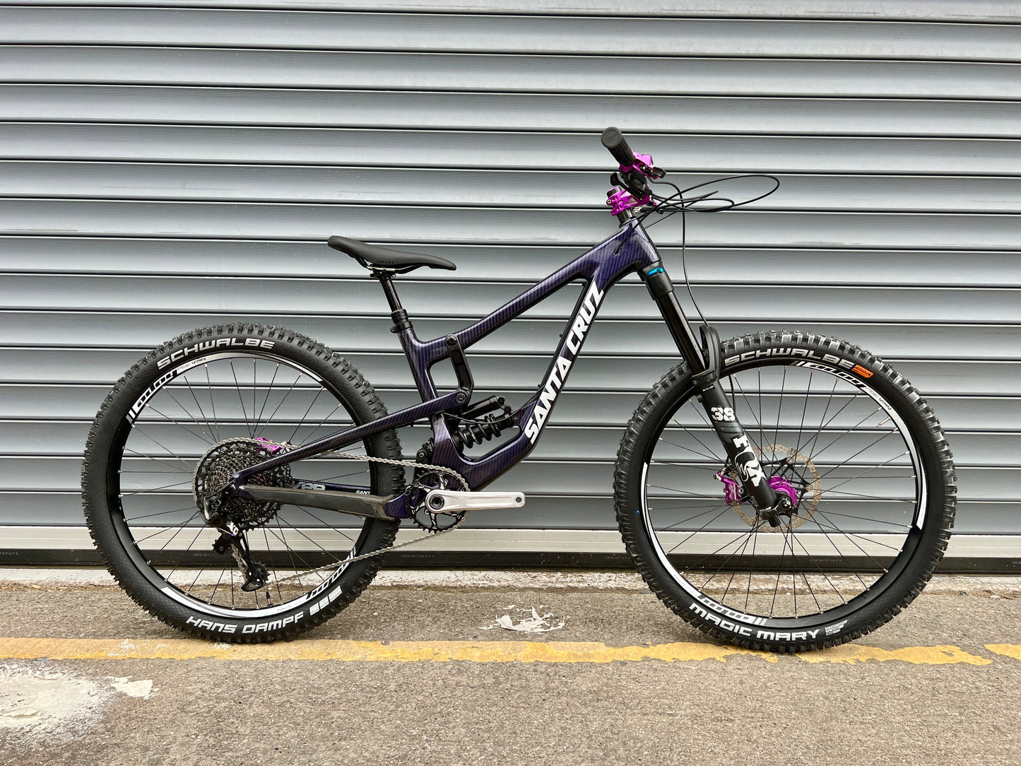 2019 SANTA CRUZ NOMAD C - FULL CUSTOM ONE OFF | RRP £7500