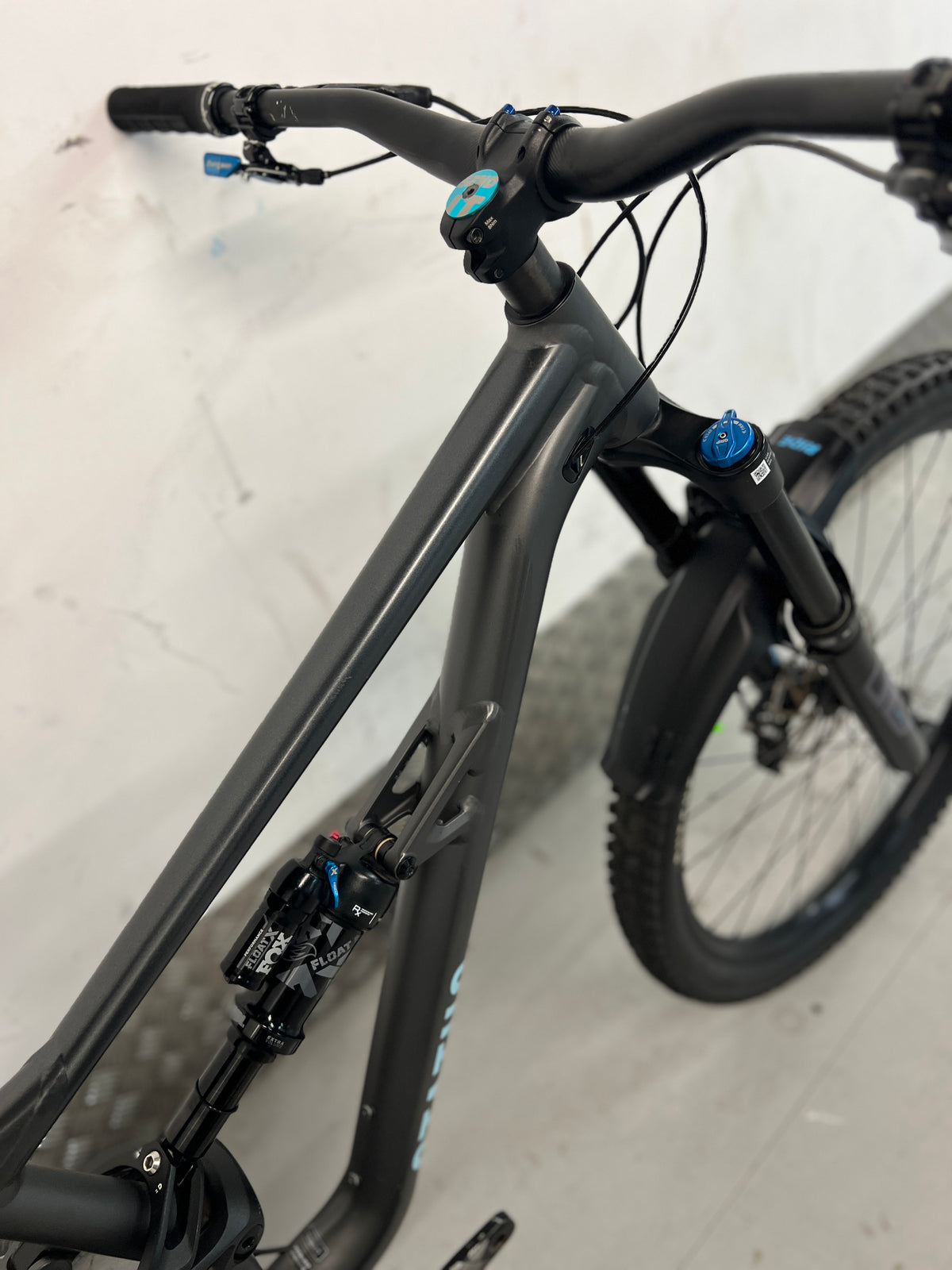 2022/23 SPECIALIZED STATUS 160 MULLET | RRP £3200
