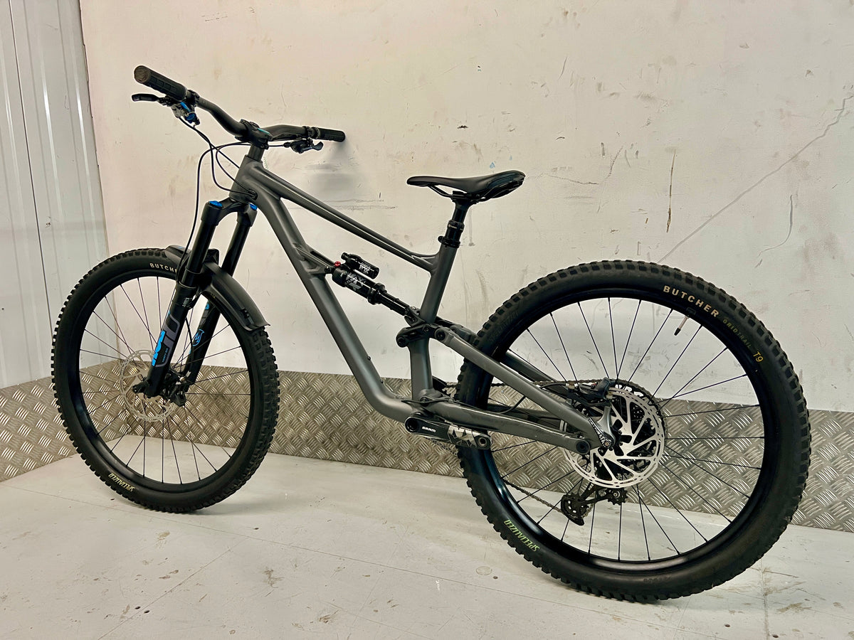 2022/23 SPECIALIZED STATUS 160 MULLET | RRP £3200