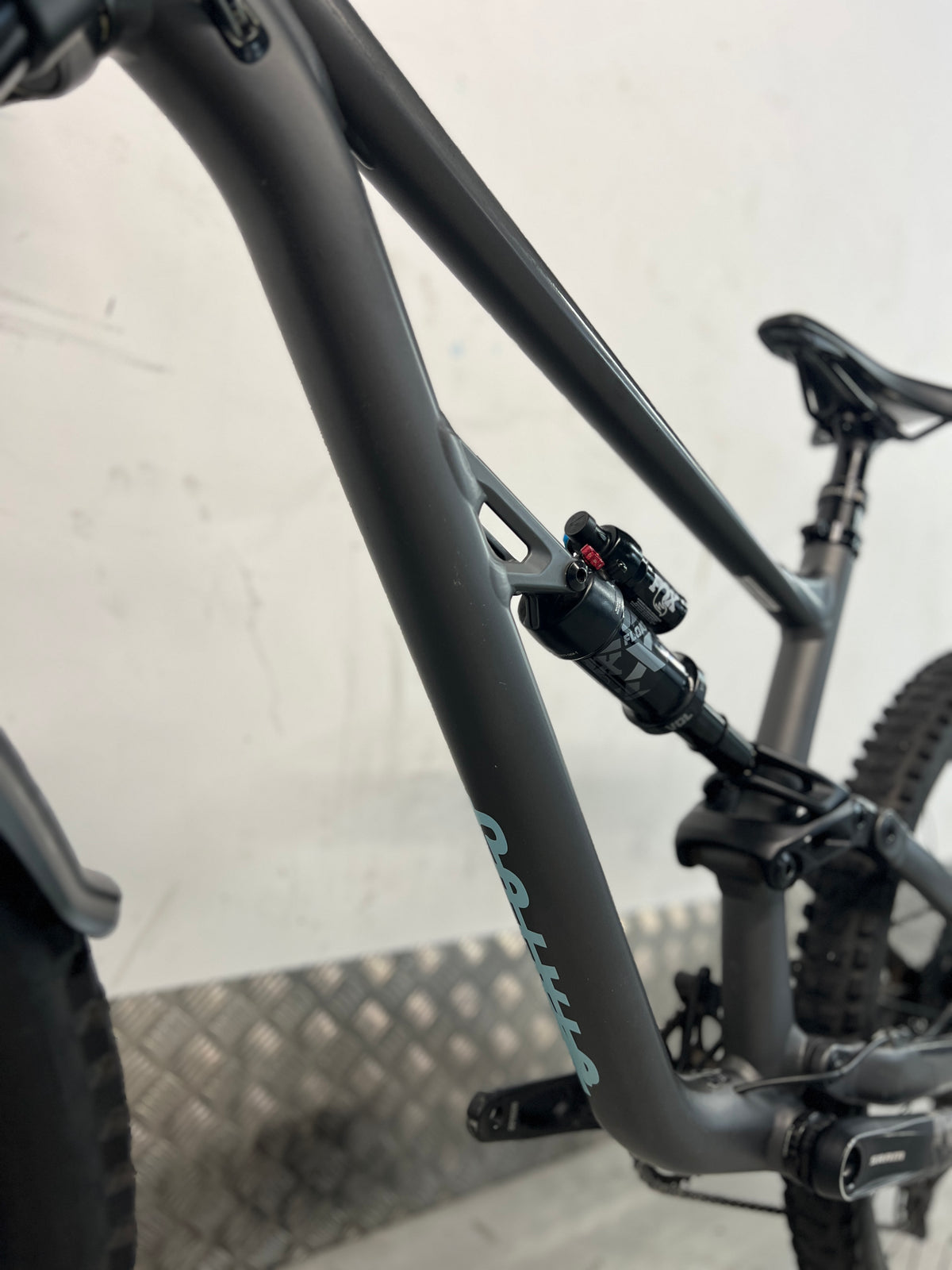2022/23 SPECIALIZED STATUS 160 MULLET | RRP £3200