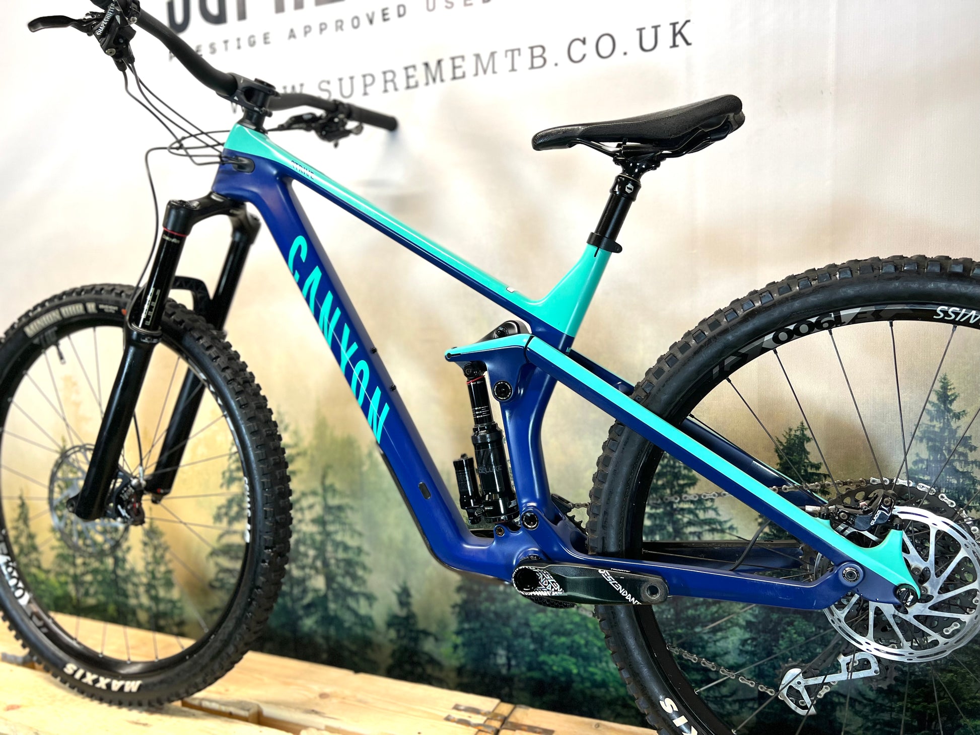 2019 CANYON STRIVE CF 6.0 RRP 3800 Supreme MTB