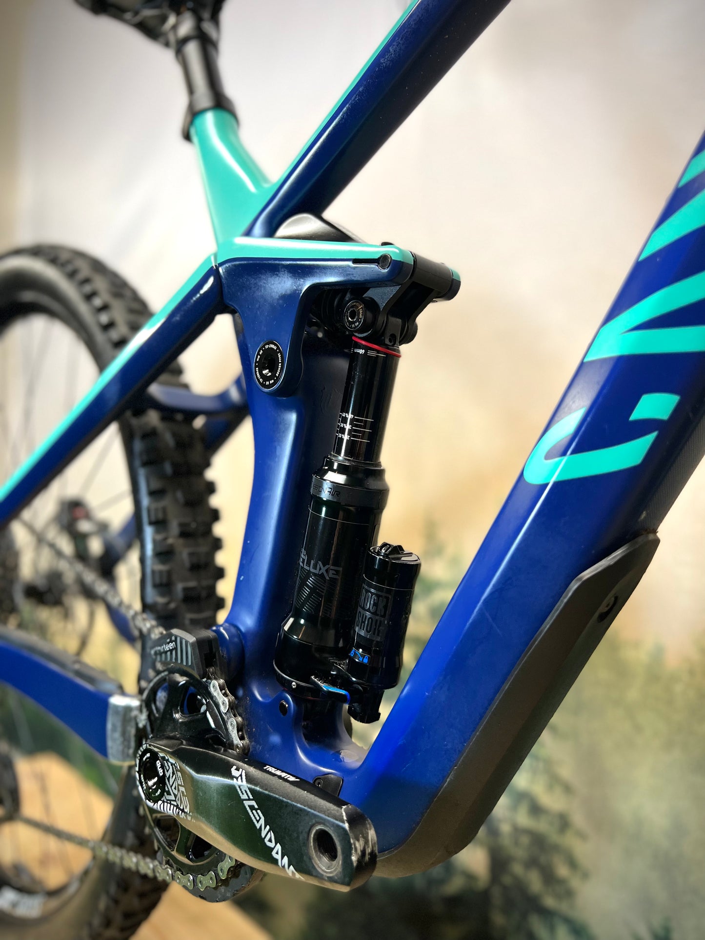 Canyon strive top cf 6.0