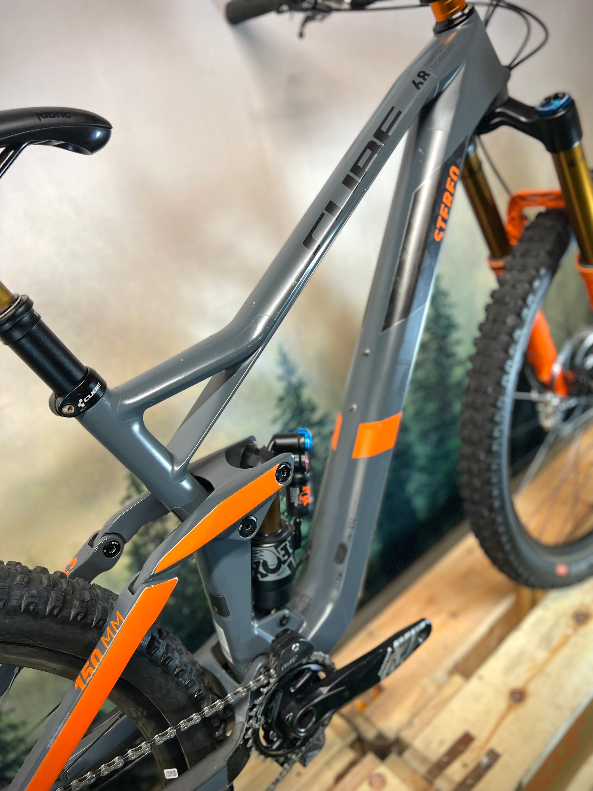 Cube stereo top 150 frame